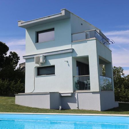 Blue Avenue Aparthotel Палиурион Екстериор снимка