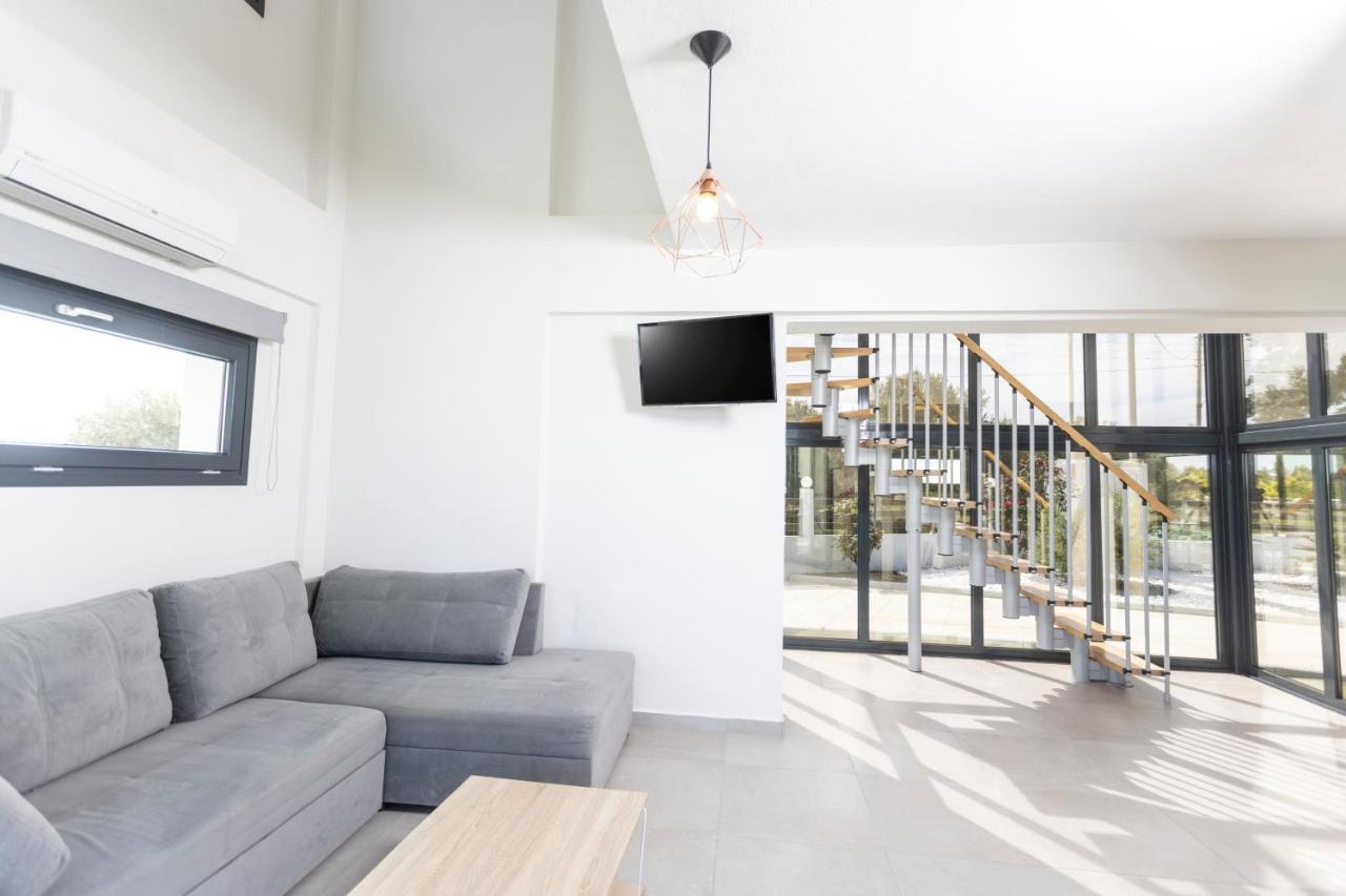 Blue Avenue Aparthotel Палиурион Екстериор снимка