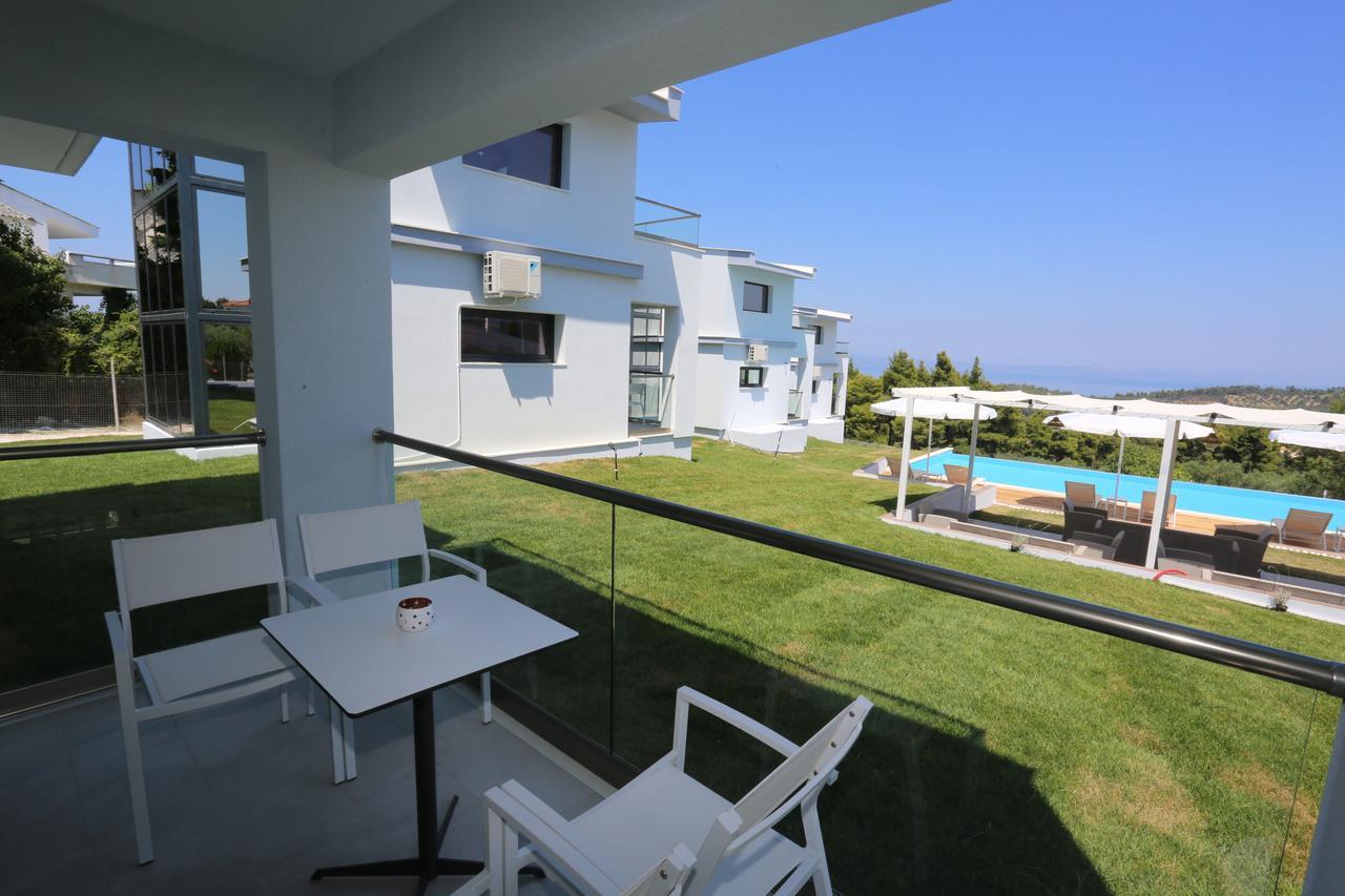 Blue Avenue Aparthotel Палиурион Екстериор снимка
