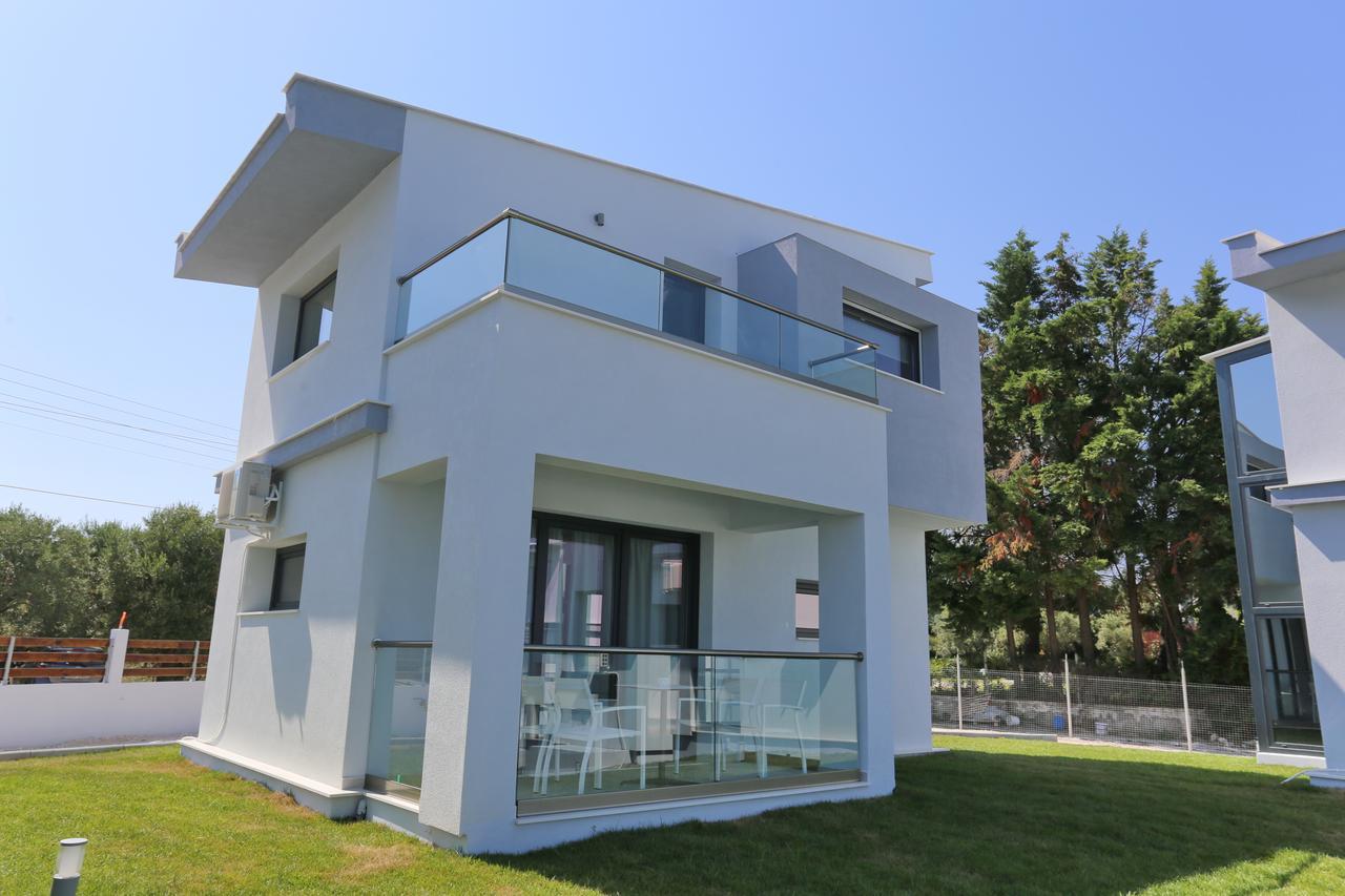 Blue Avenue Aparthotel Палиурион Екстериор снимка
