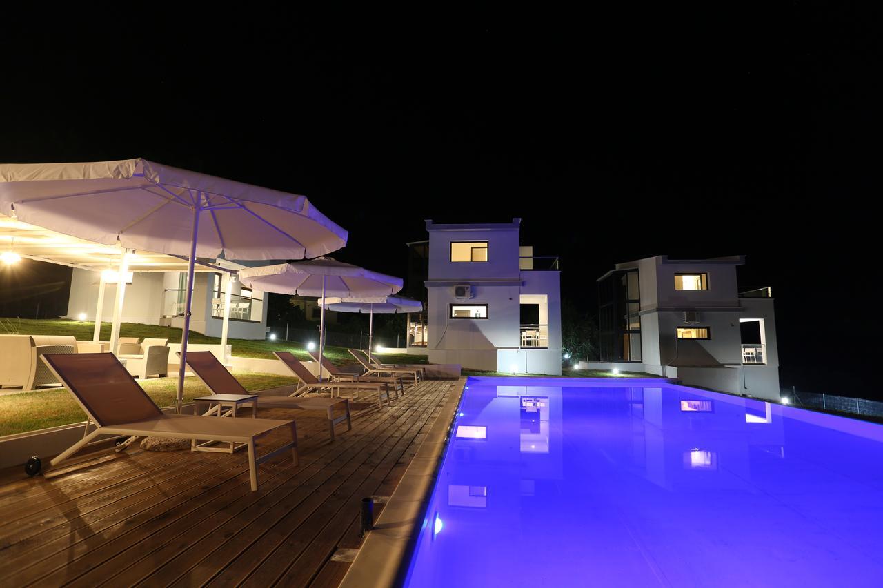 Blue Avenue Aparthotel Палиурион Екстериор снимка