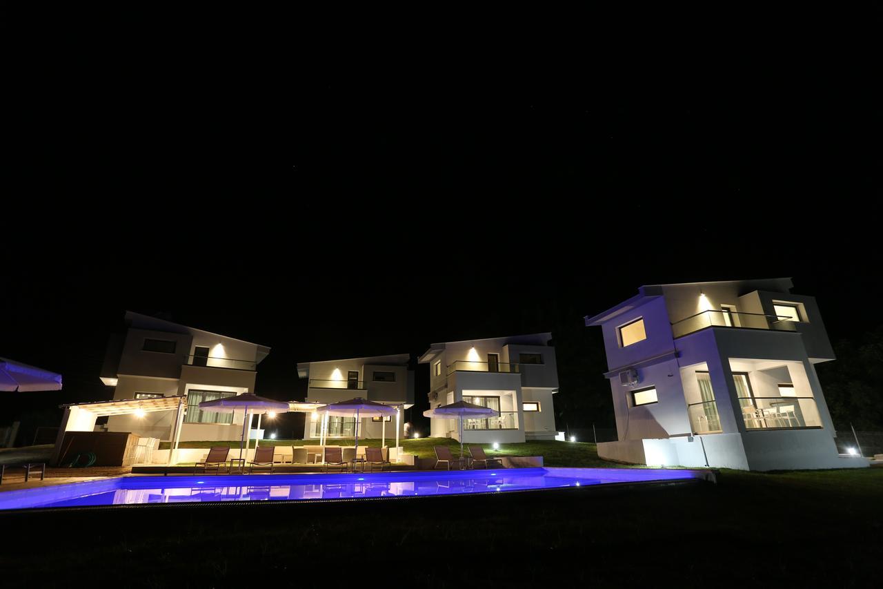 Blue Avenue Aparthotel Палиурион Екстериор снимка